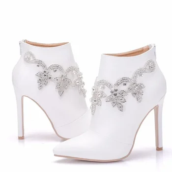 Есенно-зимни обувки за жени, ботильоны, с кристали, с цип, от изкуствена кожа, на тънък висок ток 11 см, женски сватбени обувки са задържани в стил, бели